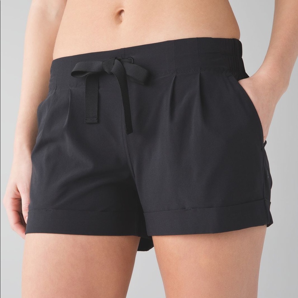 Lululemon Spring Break Away Shorts